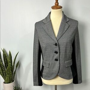 Kenar Black/Gray Notched Lapels Tailored Fit Blazer Size Small NWT